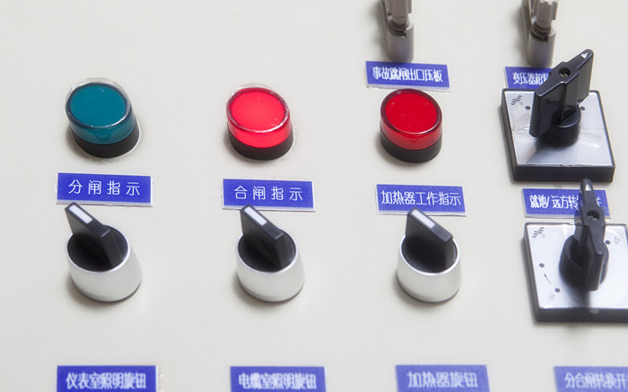 低壓柜內的這些電氣原件紫電電氣_它們的作用，工作原理你都了解嗎