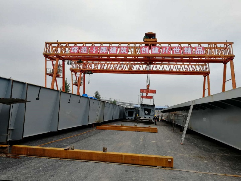 雙梁門(mén)式起重機(jī)