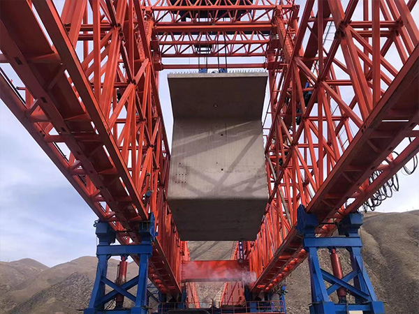 貴陽(yáng)1800噸節(jié)段拼