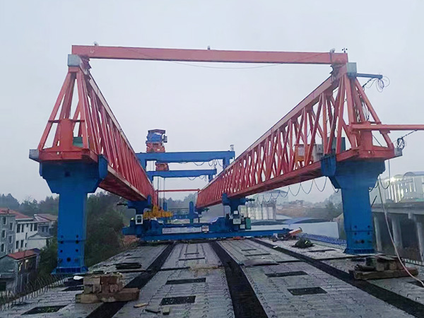 220噸自平衡架橋機