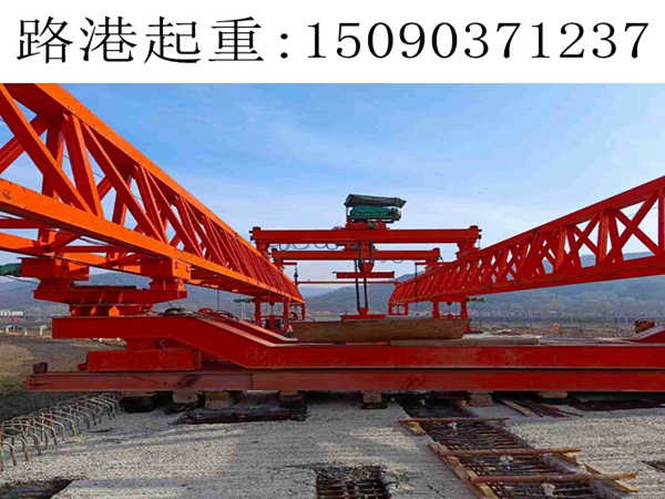220噸架橋機(jī) 220噸架橋機(jī)